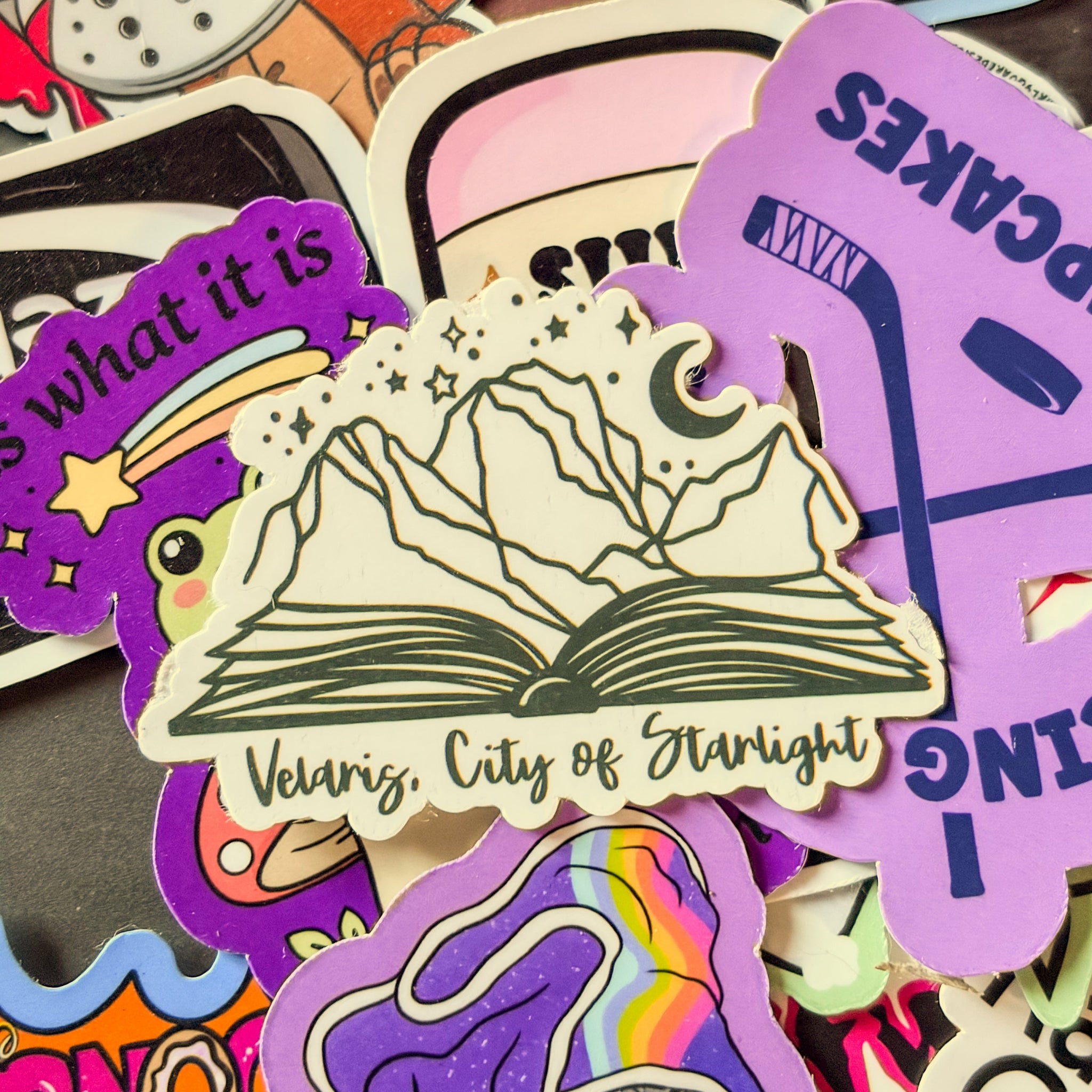 City of Starlight, Single Sticker. ACOTAR inspired, bookish Velaris