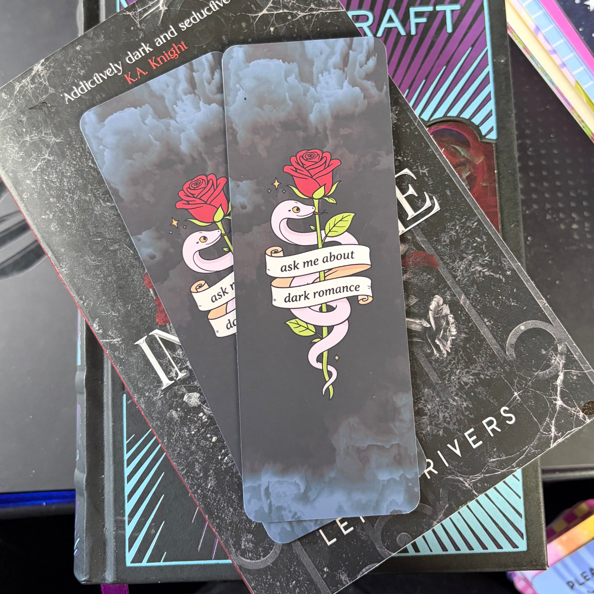 Dark Romance Serpent, Bookmark. Red Rose, dark backround, fantasy. Ask me about dark romance. Cute. snake. thorns.