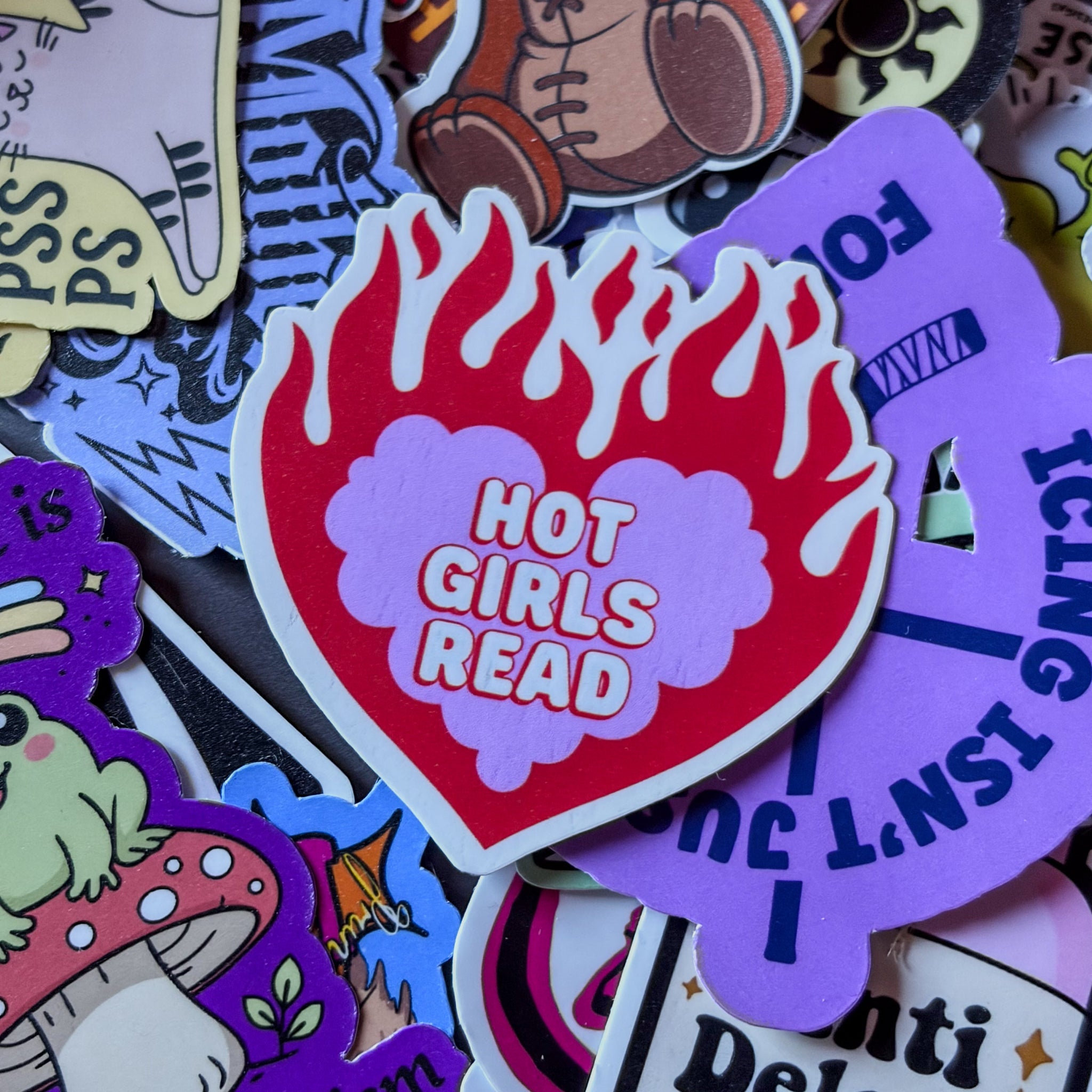 Hot Girls Read, Flaming Heart, Single Sticker