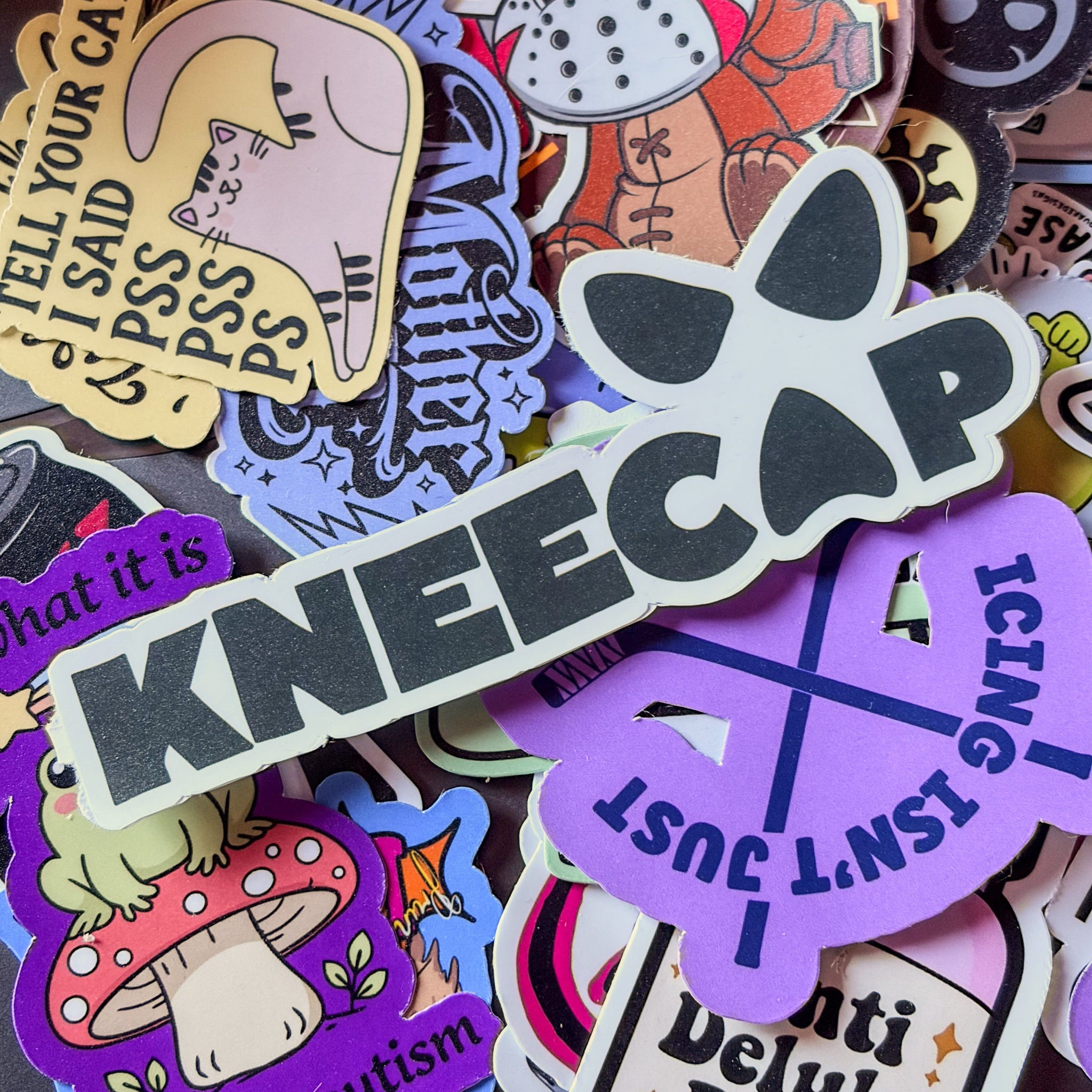 Kneecap Logo, Single Sticker black white