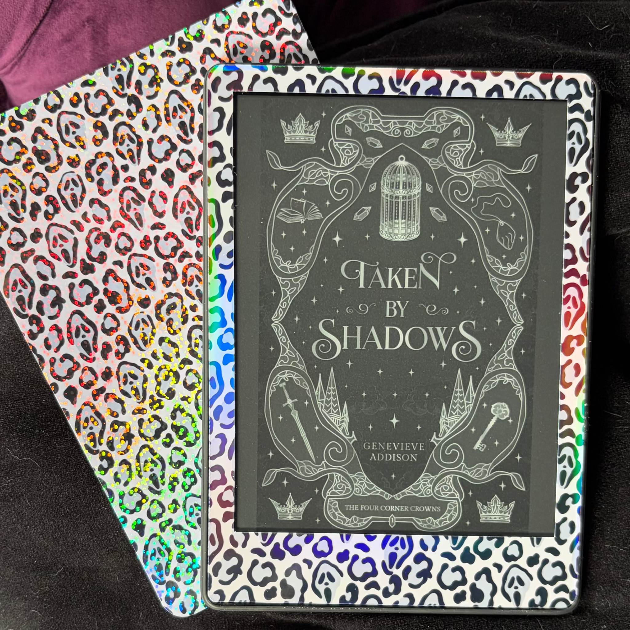 Spooky Cheetah, Holographic Skin Skin (Front). Scream. black and white, grey, halloween, spooky season, horror, final girl, bookish accessories