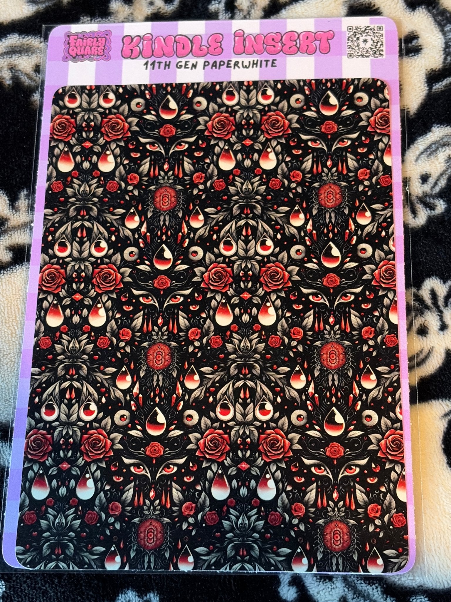 Red Roses Kindle Insert - Fairly Quare Designs